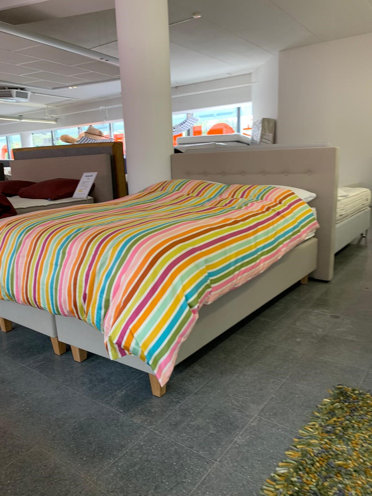 showroommodel Boxspring 1000KW18